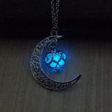 Fashion Luminous Glow In the Dark Necklace Sailor Moon Pendant Necklace For Women Heart Necklace N2378